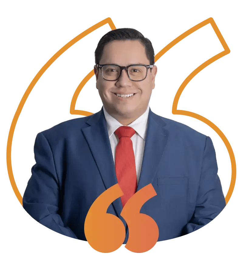 César Coronel, abogado y socio de DefensaDeudores.ec